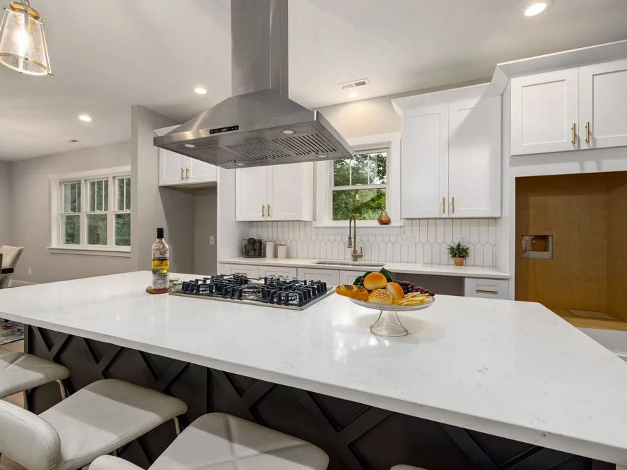 Kitchen & Bathroom Remodeling